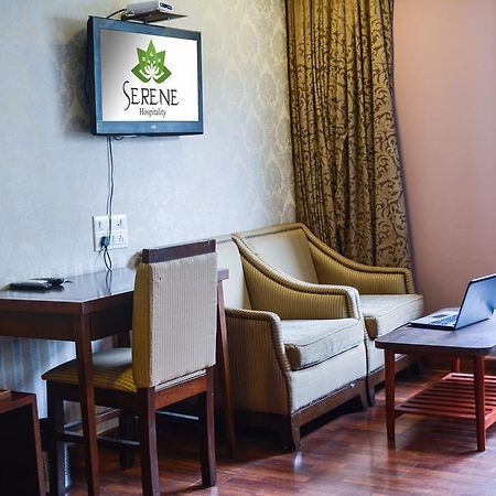Serene Boutique Hotel Бангалор Экстерьер фото