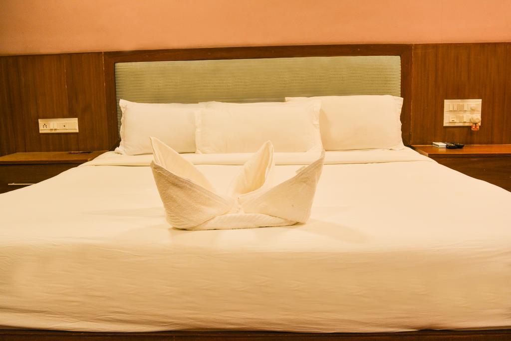 Serene Boutique Hotel Бангалор Экстерьер фото
