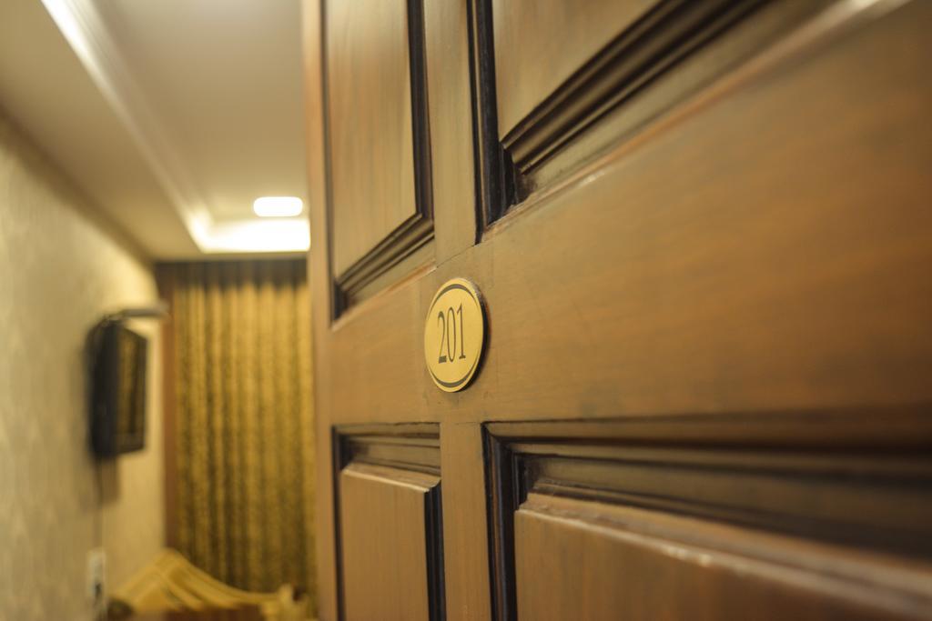 Serene Boutique Hotel Бангалор Экстерьер фото