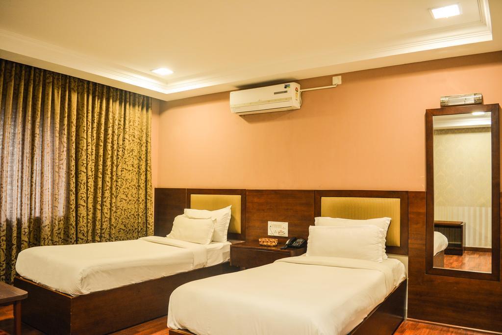 Serene Boutique Hotel Бангалор Экстерьер фото